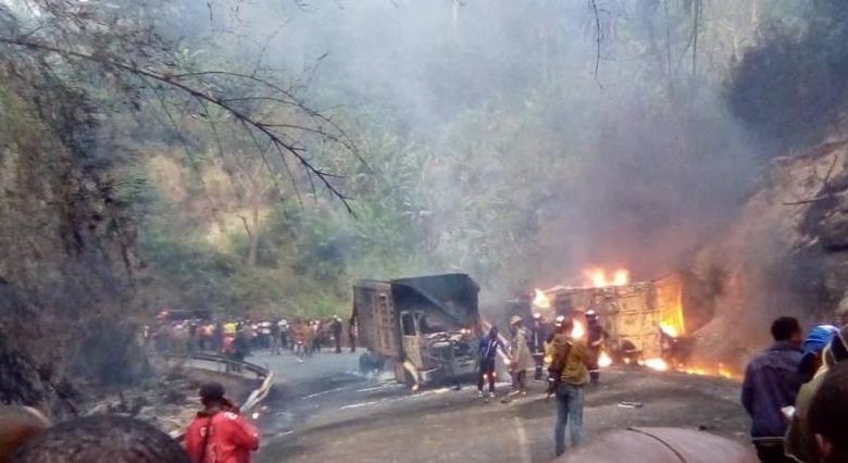 الكاميرون : مصرع 53 شخص احتراقا إثر اصطدام حافلة ركاب بشاحنة لنقل الوقود
