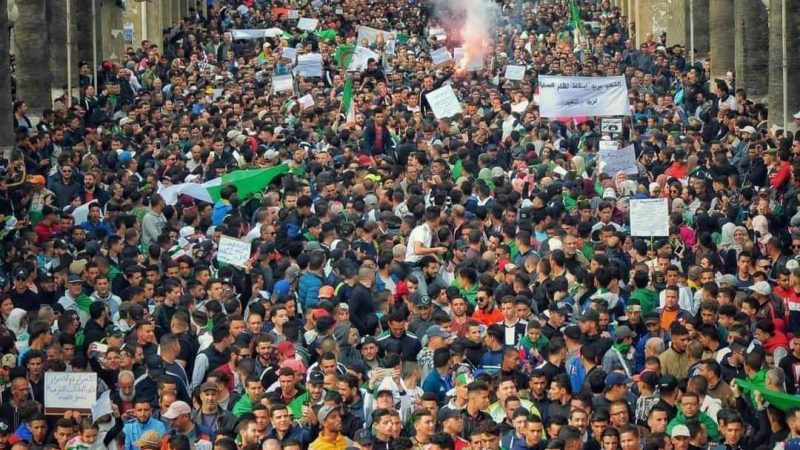 في الذكرى الثانية للحراك ، شوارع المدن الجزائرية تغلي بآلاف المسيرات الشعبية الحاشدة المطالبة بإسقاط النظام العسكري