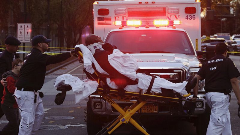مقتل 12 شخصا في حادث سير بولاية كاليفورنيا