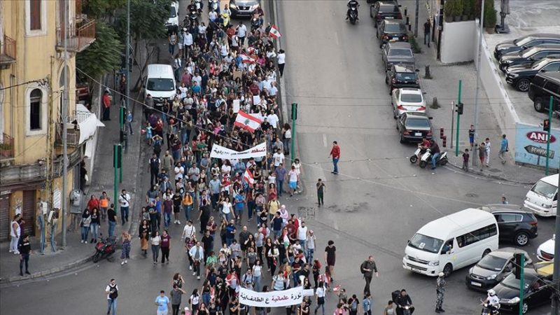 لبنان..دعوات للتظاهر احتجاجا على الأوضاع الاقتصادية المتردية
