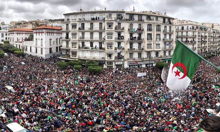 الجزائر: في ظل عدم الاصغاء لصوت الشعب …حراك مرعب في ” الجمعة 108″… !!