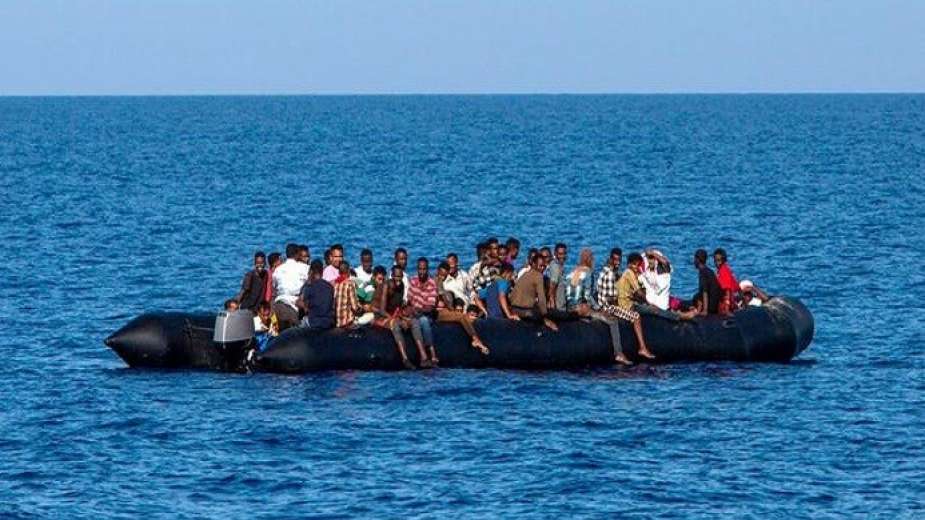 غرق ما لا يقل عن 40 مهاجرا إفريقيا قبالة سواحل تونس