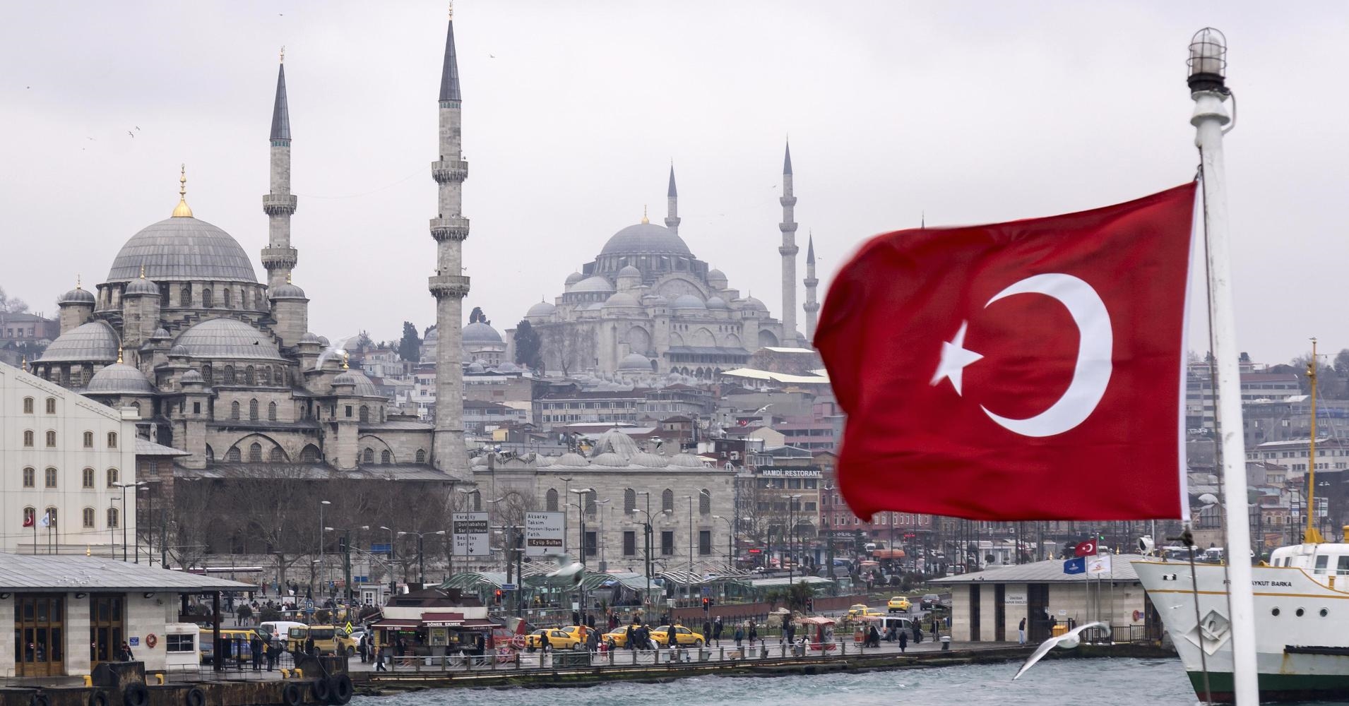 الروس يرفضون السفر إلى تركيا
