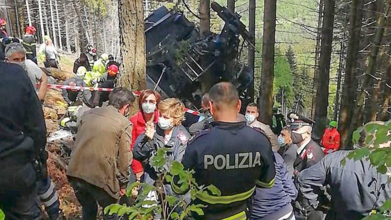 إيطاليا.. ارتفاع حصيلة ضحايا حادث تحطم قاطرة تلفريك إلى 14 قتيلا