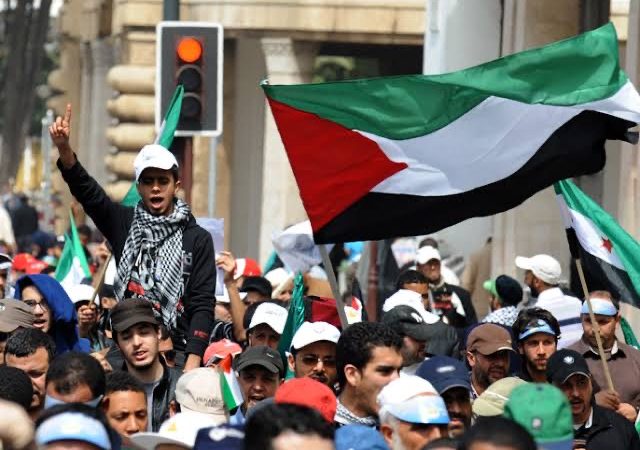 مظاهرة عربية-يهودية مشتركة ضد خطط التهجير في الشيخ جراح