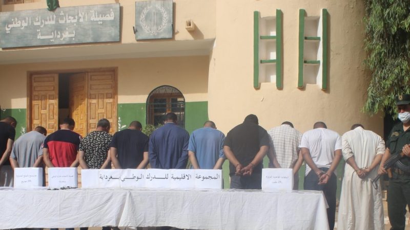 هل تحولت الجزائر إلى سوق عالمية لتهريب السيارات الفاخرة المسروقة وتزويرها، أبطالُها عناصر بوليساريو وجزائريون؟