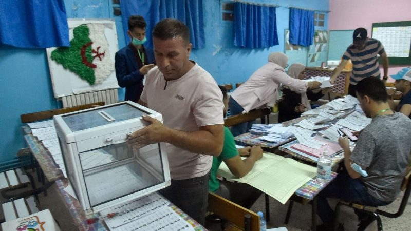الجزائر: حزب معارض يندد بالتجاوزات التي عرفتها الانتخابات المحلية…!!