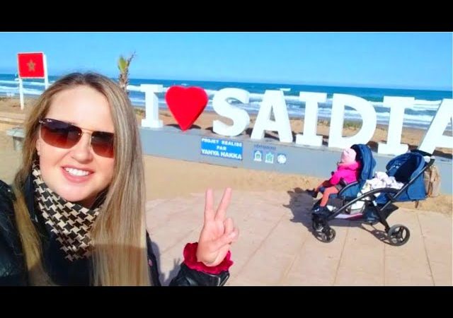 يوتوبرز روسية تعشق السعيدية (فيديو)