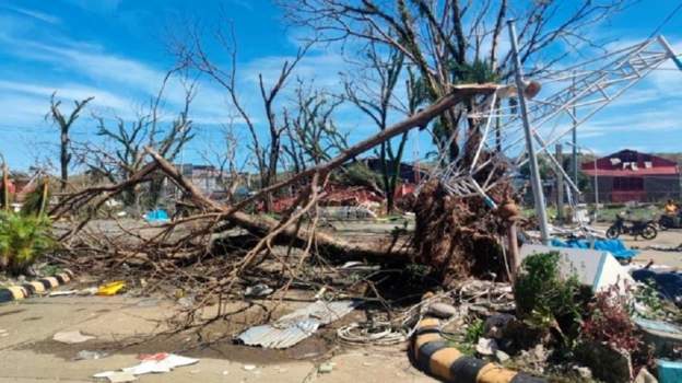 إعصار الفلبين: 33 قتيلا وعشرات المفقودين