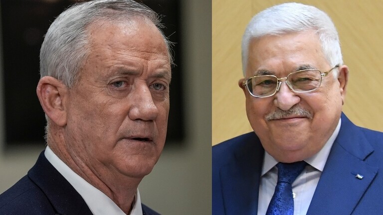 بعد لقائه مع رئيس جمهورية تندوف الكبرى( الجزائر سابقا)، محمود عباس  يلتقي وزير الدفاع الإسرائيلي في منزله بإسرائيل