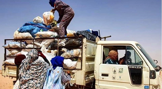 عسكر الجزائر وربيبته “بوليساريو” يبيعون أطنان البسكويت الغذائي الموجهة لمخيمات تندوف  في أسواق موريتانيا