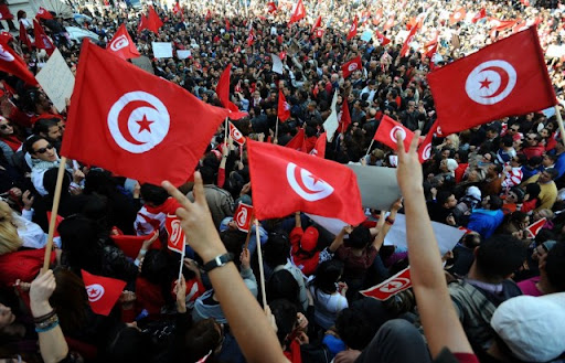 رئيس أركان بن علي:”طلب مني إطلاق النار على الطرابلسية في مطار تونس