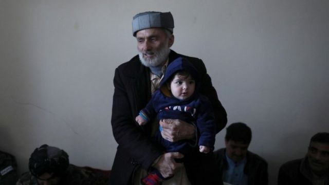 أفغانستان: إعادة رضيع فُقد في كابول بعد الإجلاء إلى عائلته
