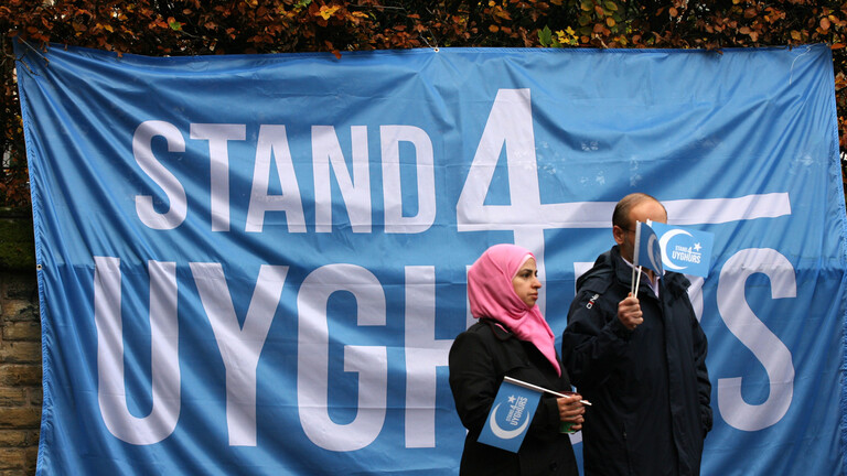 البرلمان الفرنسي يتبنى قرارا يندد بـ”إبادة” الصين لأقلية الأويغور