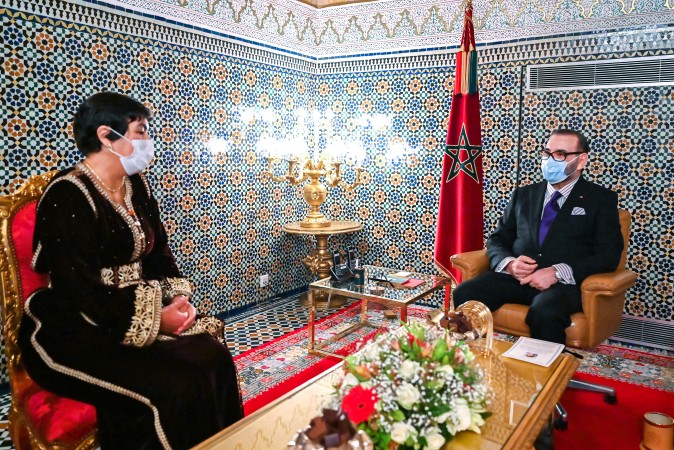 الملك محمد السادس يعيّن 49 ملحقا قضائيا كقضاة بالمجالس الجهوية للحسابات