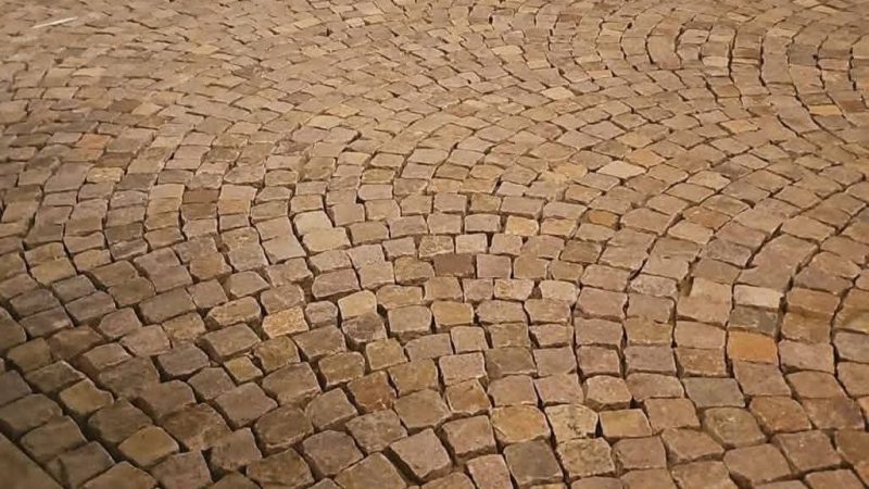 إعادة تأهيل شارع مراكش يحيي مطالب الوجديين بحذف إسم حجيرة