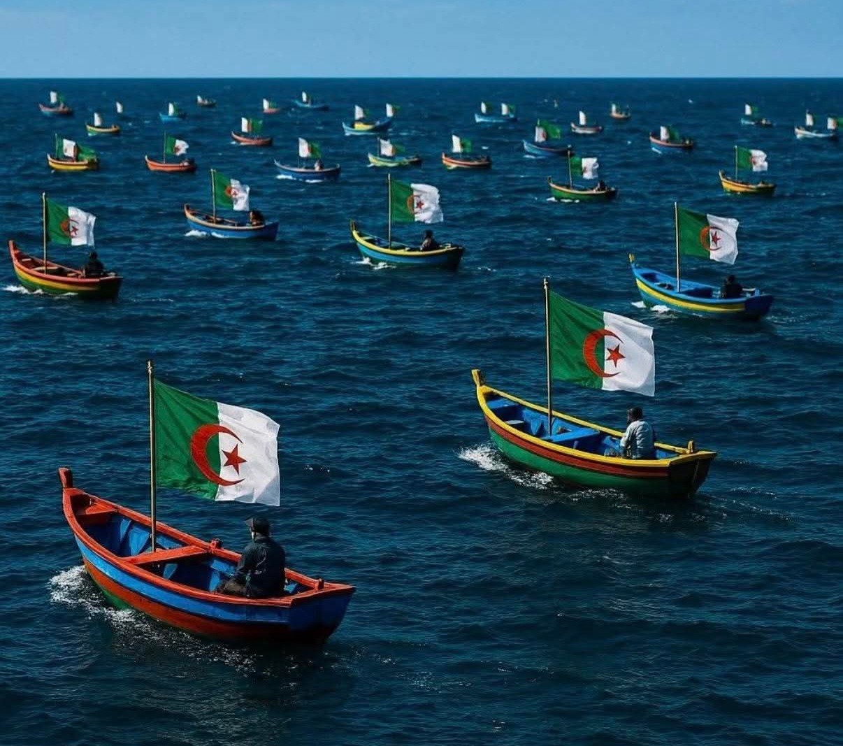  الجزائر: واقع مأساوي ومؤلم ومستمر لهجرة آلاف من الشباب اليائس وأسرهم عبر قوارب الموت ويمثل 70% من تدفق الهجرة إلى أوروبا