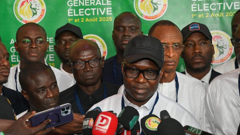 يتهمون غيرهم بما فيهم: الاتحاد السنغالي لكرة القدم أمام محكمة التحكيم الرياضية بتهم “شراء الذمم، والفساد، والاختلالات الخطيرة”