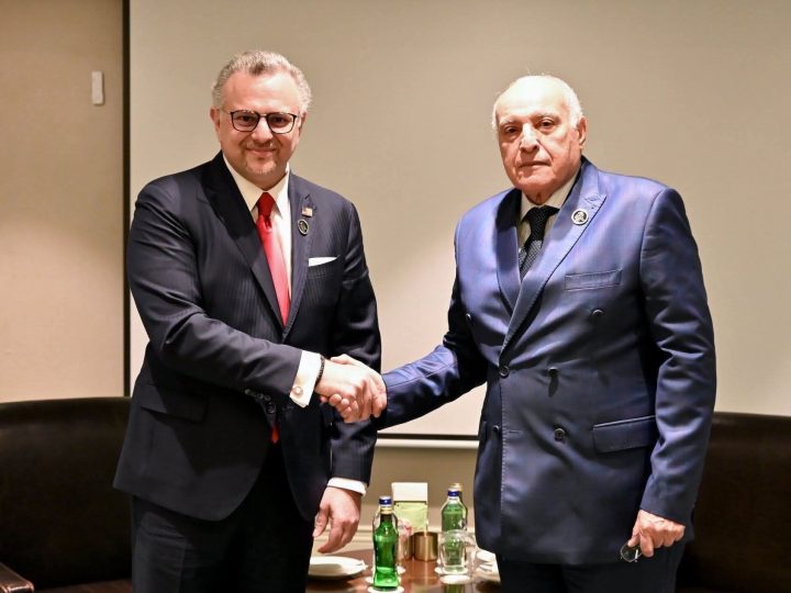 الولايات المتحدة الأمريكية تأمر الجزائر بتفكيك مخيمات تندوف بشكل نهائي في الفترة القادمة وعدم التدخل في الشأن الداخلي لدولة مالي وكذلك القيام باصلاحات ديمقراطية