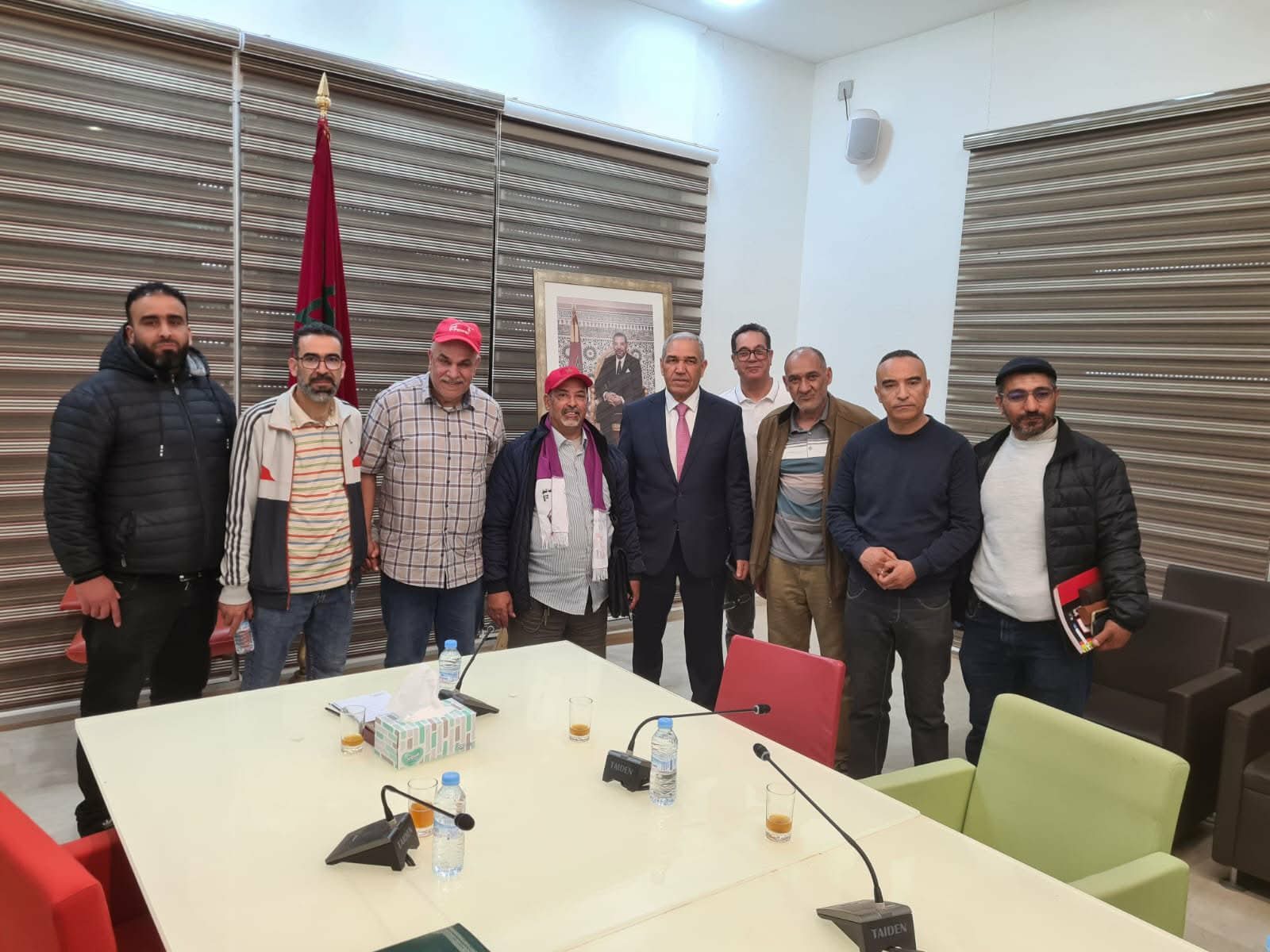 لهذه الأسباب استقبل والي جهة الشرق مهنيو سيارات الأجرة الصغيرة بوجدة