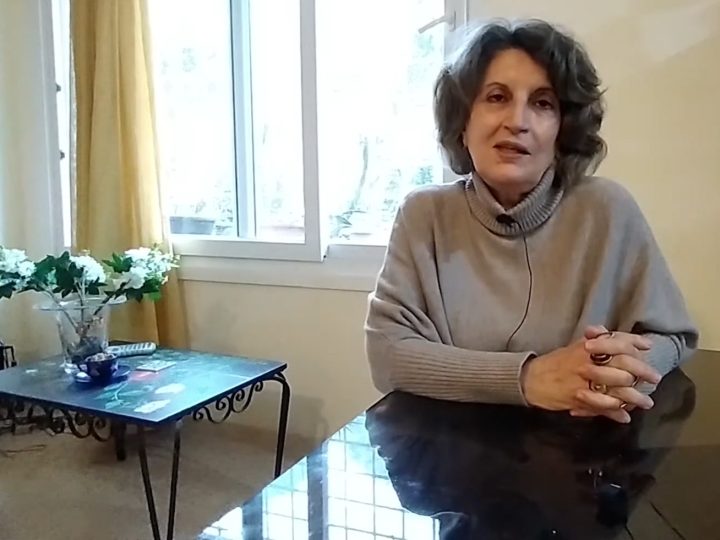 الجزائر: نظام العسكر المتسلط يمنع الأستاذة الباحثة فاطمة أوصديق بسبب كتابها “الهويات المتمرّدة: إعادة التفكير في تاريخنا” ويغلق المكتبة التي كانت ستحتضن أنشطتها