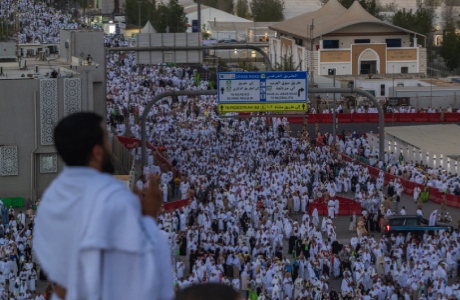 أكثر من 1.7 مليون حاج وحاجة أدوا المناسك في حج 1447هـ