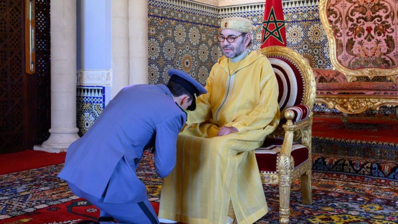 جلالة الملك يعين ولي العهد الأمير مولاي الحسن منسقا لمكاتب ومصالح القيادة العامة للقوات المسلحة الملكية