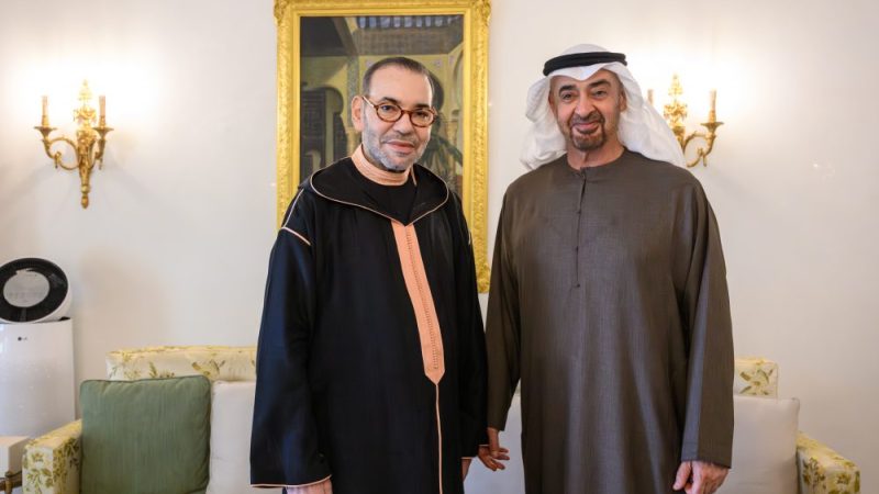 الملك محمد السادس يزور  الشيخ محمد بن زايد في مقر  إقامته بالرباط