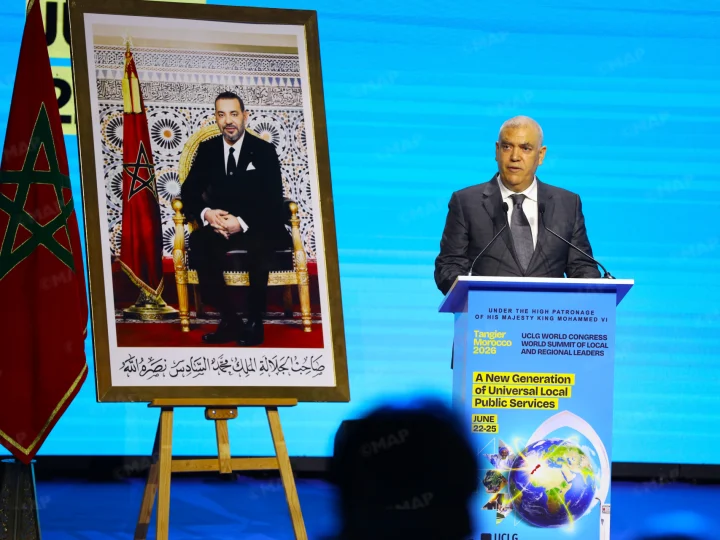 جلالة الملك : الجهوية المتقدمة اختيار استراتيجي لتحديث الدولة وترسيخ الديمقراطية المحلية وربط التنمية بخصوصيات كل مجال