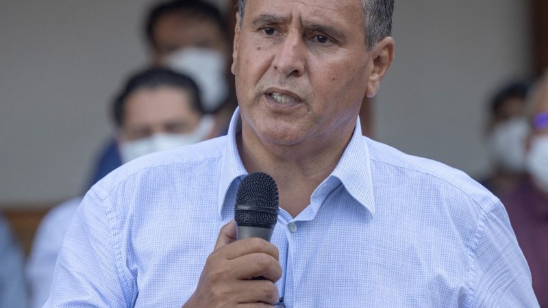 من يقصد أخنوش بـ”المشوشين” خلال زيارته لوجدة؟ 