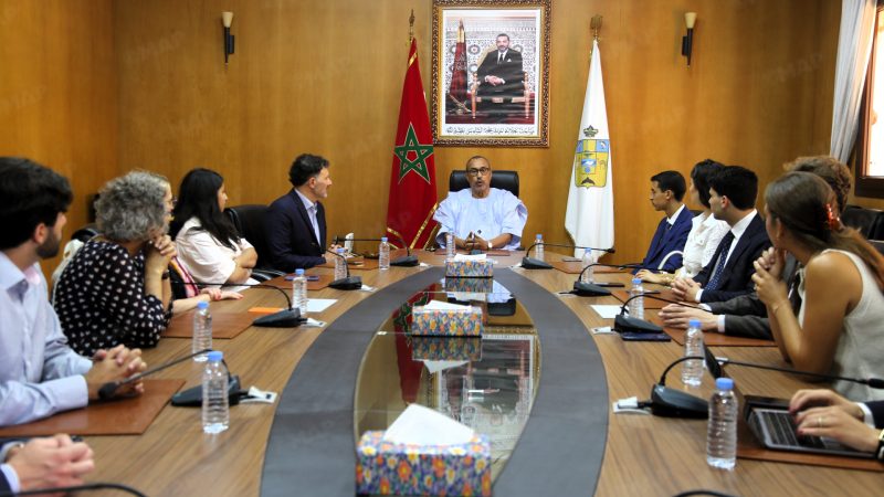 الداخلة.. وفد فرنسي من المنتخبين الشباب يطلع على الدينامية التنموية بالجهة