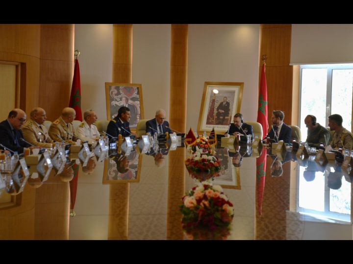 تنفيذا للتعليمات الملكية السامية، لوديي يستقبل كبير مستشاري الدفاع البريطاني للشرق الأوسط وشمال إفريقيا