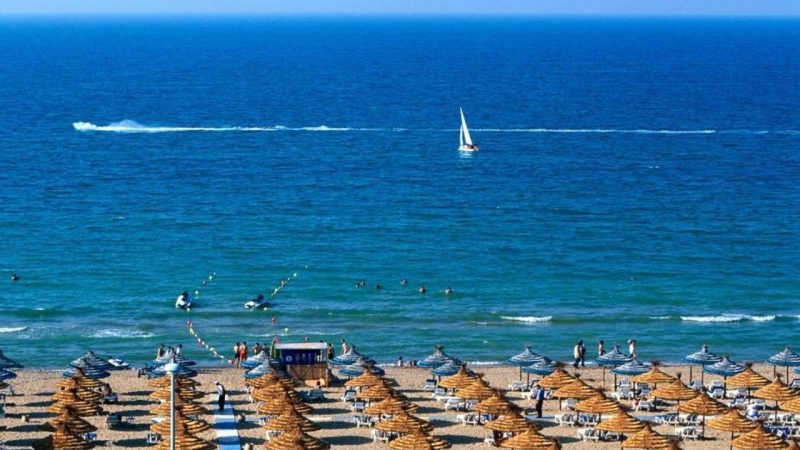السعيدية .. زوار المدينة بين الظلام وفوضى الأشغال