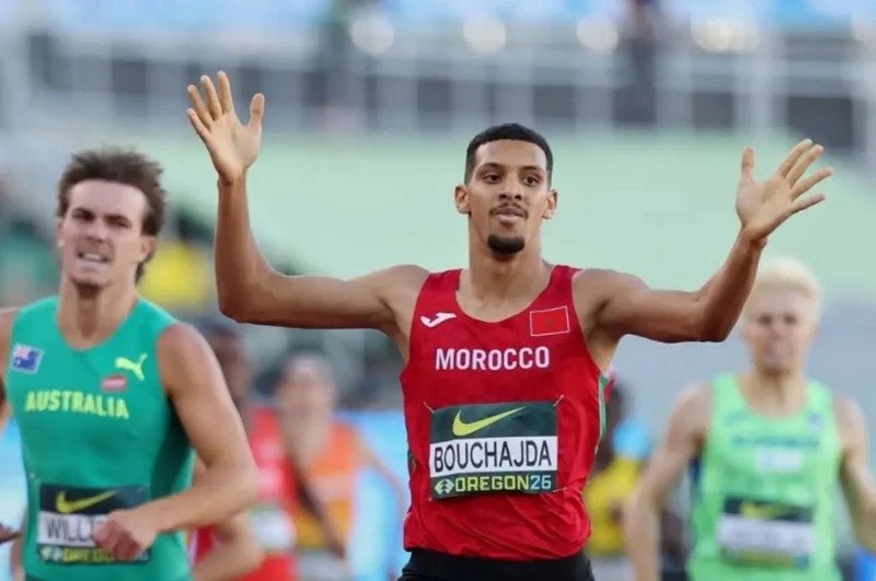 عماد بوشجدة يتوج بطلا للعالم ويهدي المغرب ذهبية سباق 800 م بأمريكا