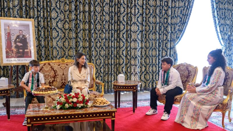 بأمر من جلالة الملك، صاحبة السمو الملكي الأميرة للا مريم تستقبل الأطفال المقدسيين المشاركين في الدورة الـ 17 للمخيم الصيفي لوكالة بيت مال القدس الشريف