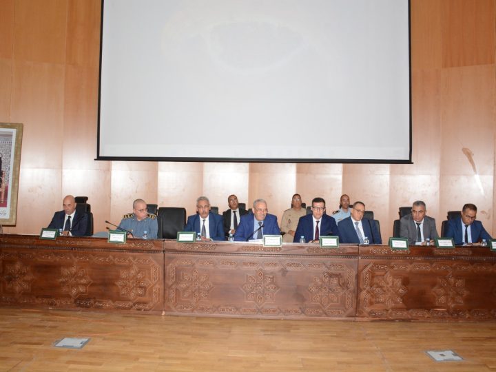 نزاهة الإنتخابات وحياد الإدارة في محور اللقاء بين الوالي العطفاوي و وكلاء اللوائح و ممثلي الأحزاب السياسية