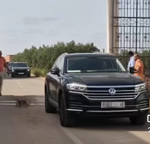 استغلال سيارة مجلس جهة الشرق في نشاط “البام” ببركان يثير جدلا واسعا