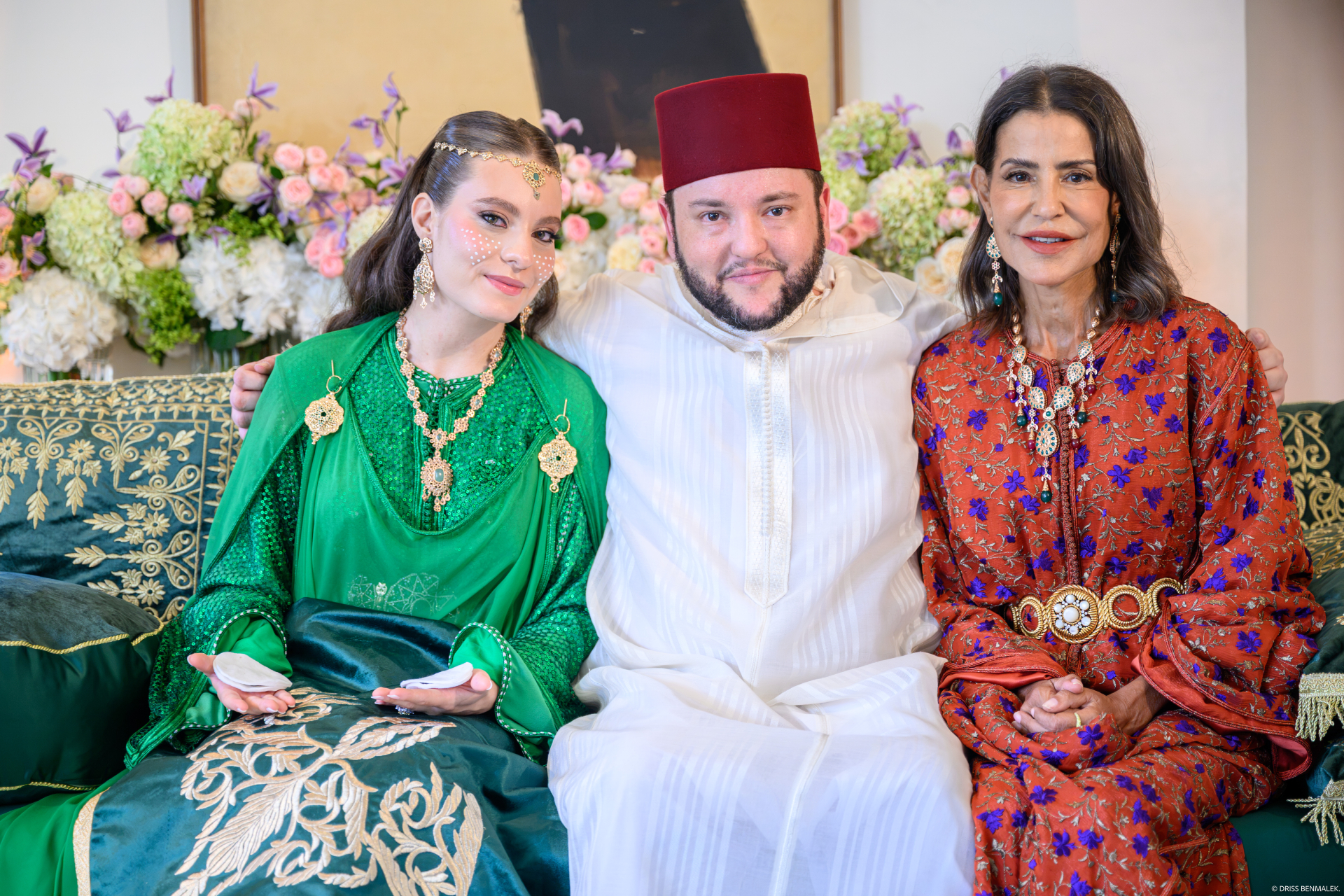 بمباركة من صاحب الجلالة الملك محمد السادس، عقد قران مولاي إدريس الفيلالي، نجل صاحبة السمو الملكي الأميرة للا مريم، بالشابة المصونة أحلام أومحا