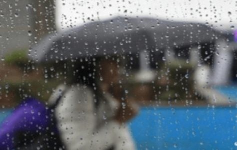 زخات رعدية مصحوبة بتساقط البرد وهبات رياح  بعدد من مناطق المملكة